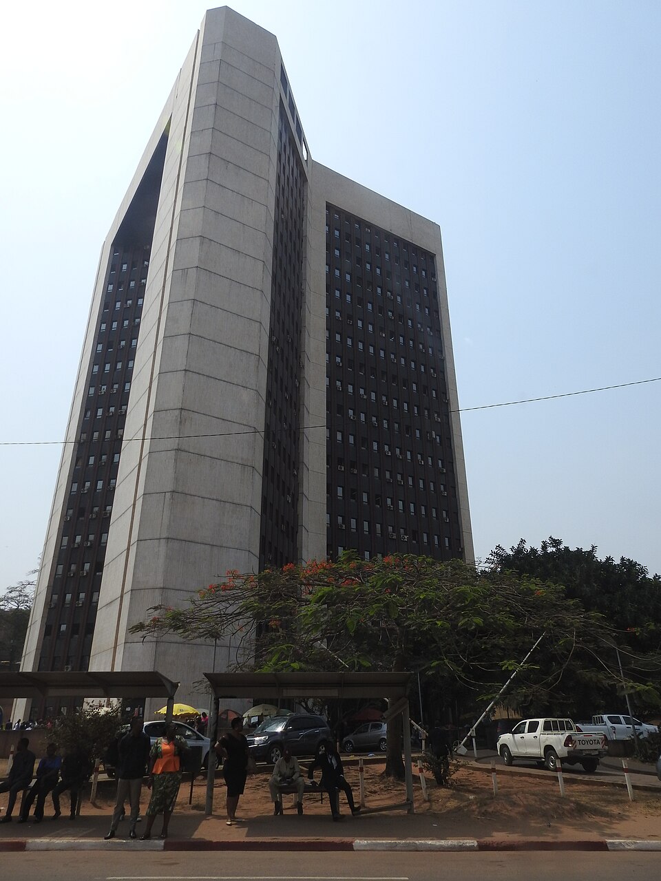 Cameroon Parliament Approves Constitutional Amendment to Reintroduce Vice President Role