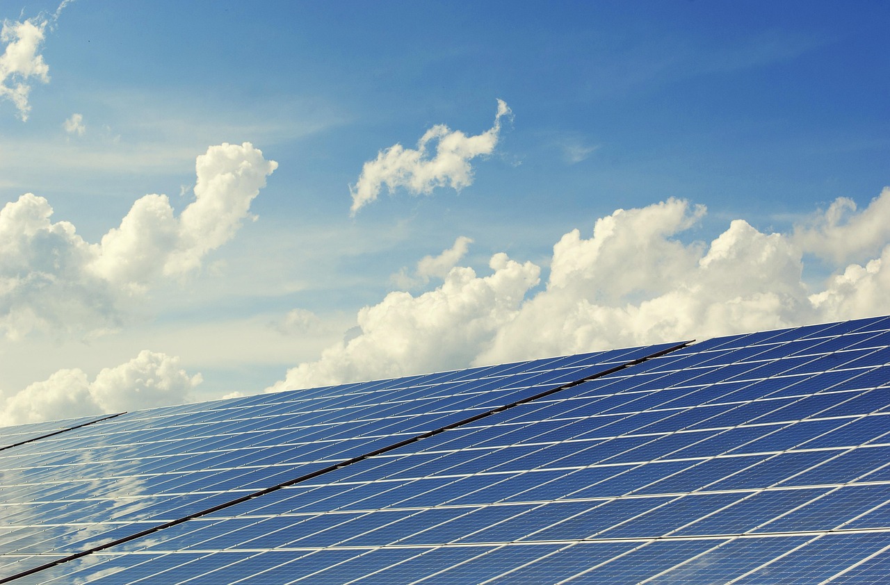 Africa’s Telecom Towers Go Solar as Diesel Costs Skyrocket