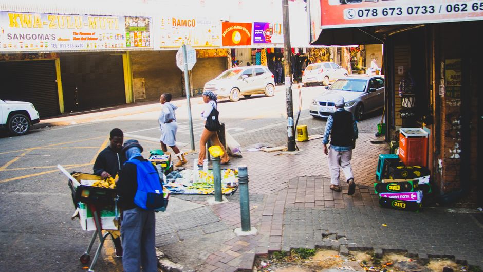 Tensions rise in Johannesburg market as anti-migrant deadline approaches