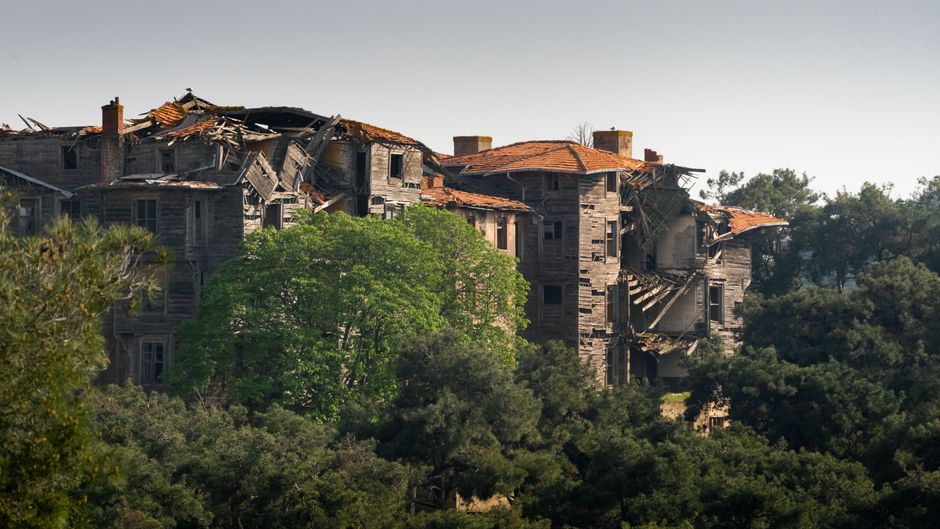 Air Conditioner Blamed for Deadly Fire at Children's Orphanage