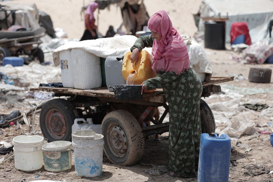 Sudanese refugees in Chad face growing water crisis in overcrowded camps